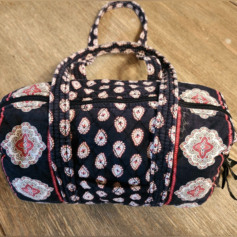 Small Vera Bradley Hand Bag